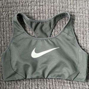 Nike Women XS sports bra crossback light support no pads